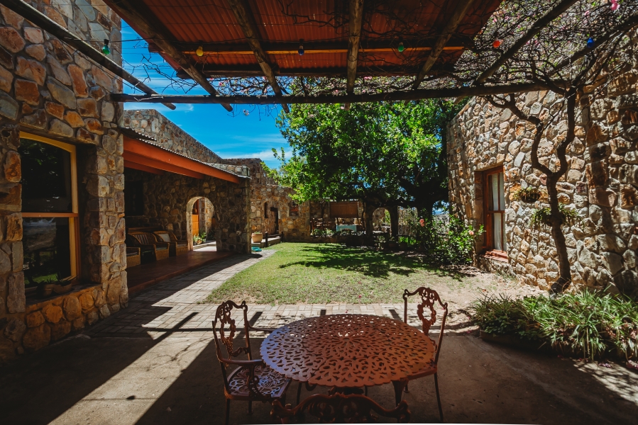 5 Bedroom Property for Sale in De Rust Western Cape